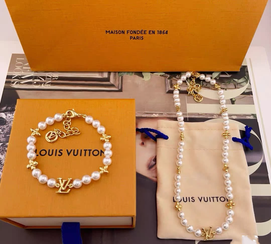 Louis Vuitton Pearl & Gold Bracelet and Necklace Set